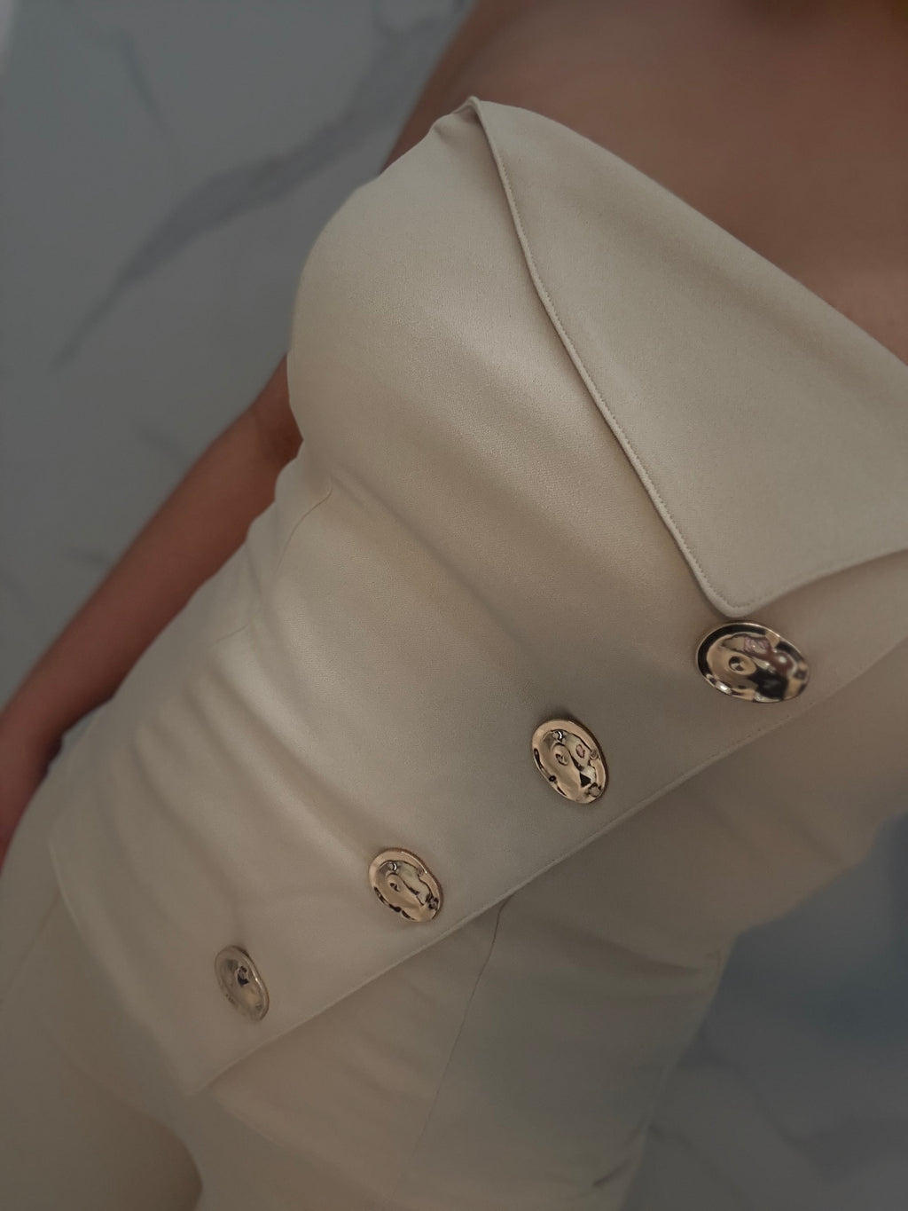 Elegant set beige