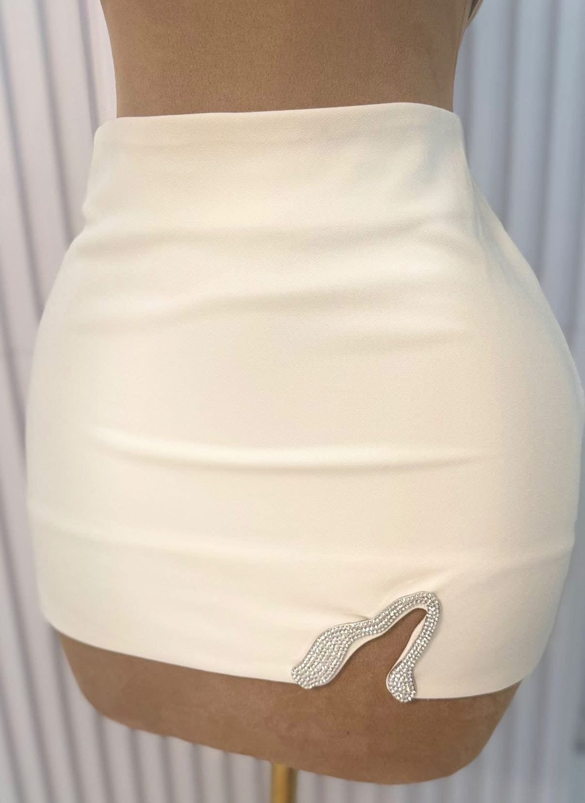 Blanco cremoso con diamantes